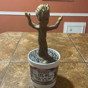 Dancing Groot
